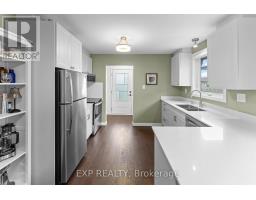 Kitchen - 142 Marcella Crescent, Hamilton, ON L8K6G3 Photo 7