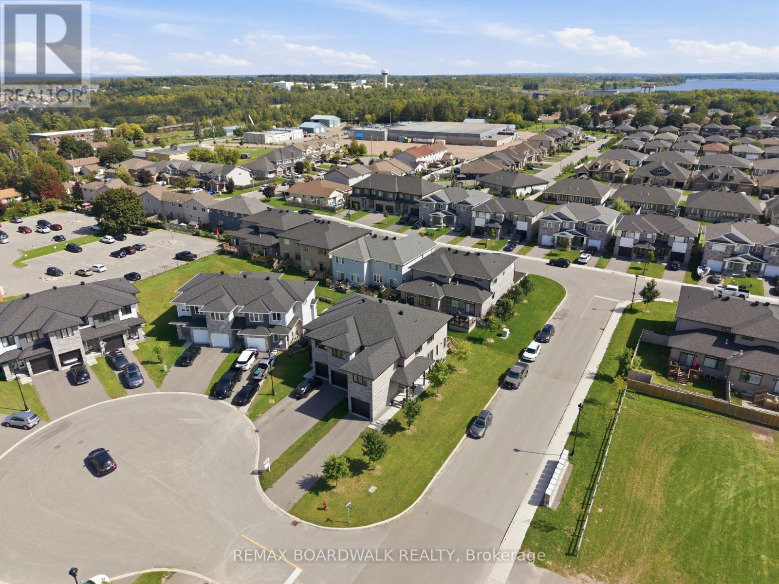 3 Bed, 3 Bath House for Sale in Arnprior – 5 MORRALL COURT, Arnprior – MLS# X13758996 - Image 39