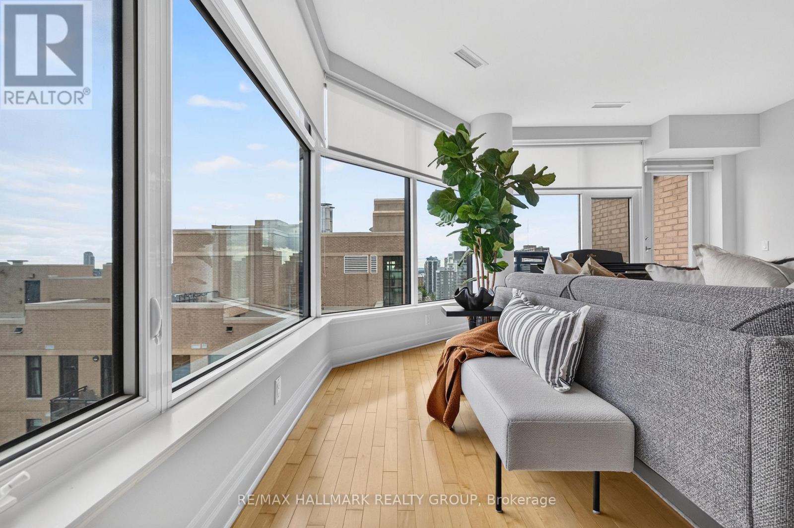 2 Bed, 2 Bath House for Sale in Ottawa – PH05 – 235 KENT STREET, Ottawa – MLS# X13759076 - Image 23