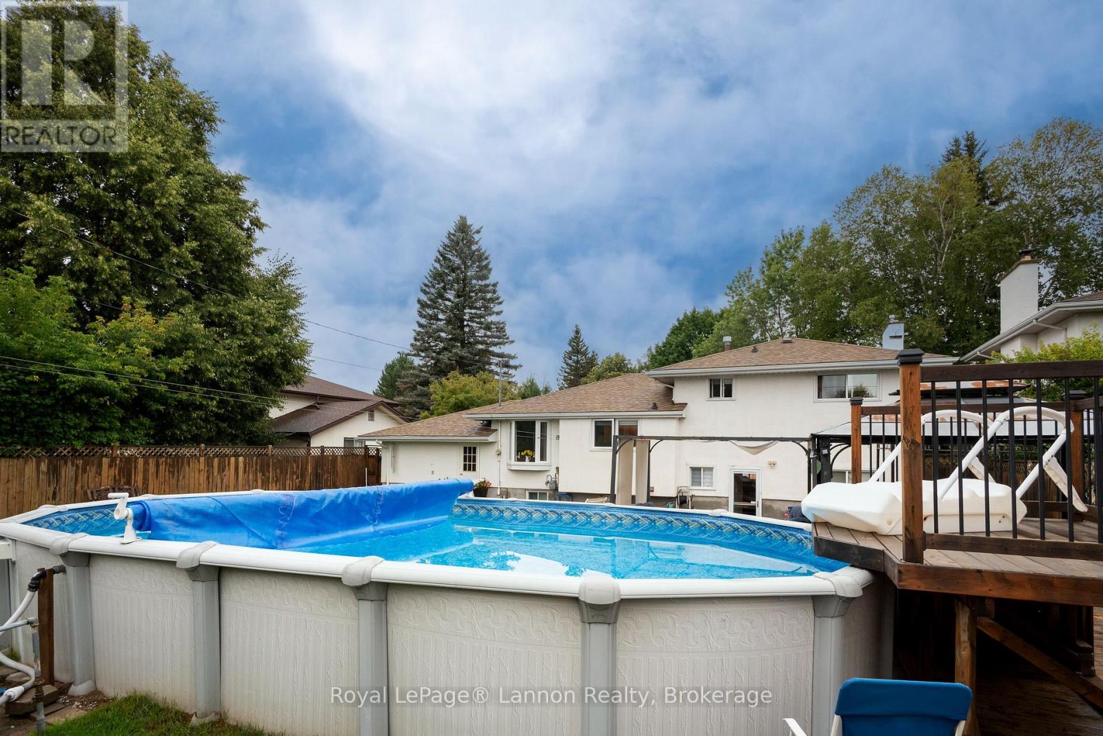 404 RIVERVIEW DRIVE - 39