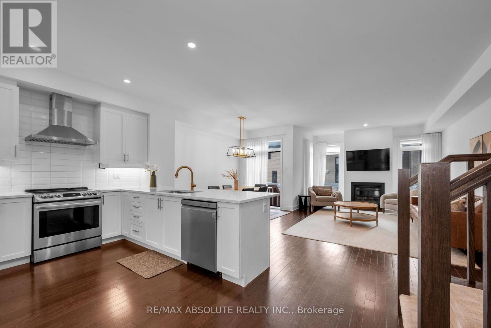 826 CHIPPING CIRCLE - 13