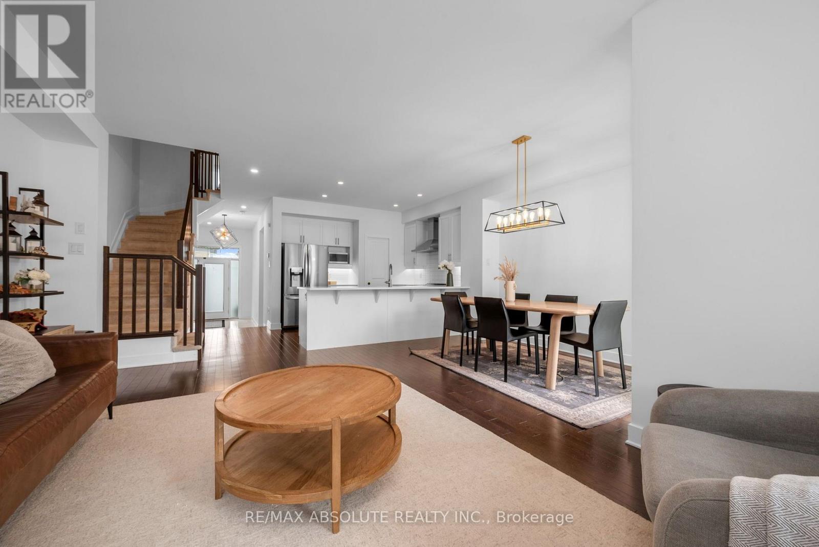 826 CHIPPING CIRCLE - 21