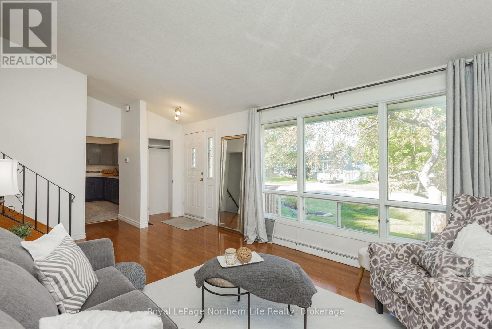 248 LEE AVENUE - Image 12