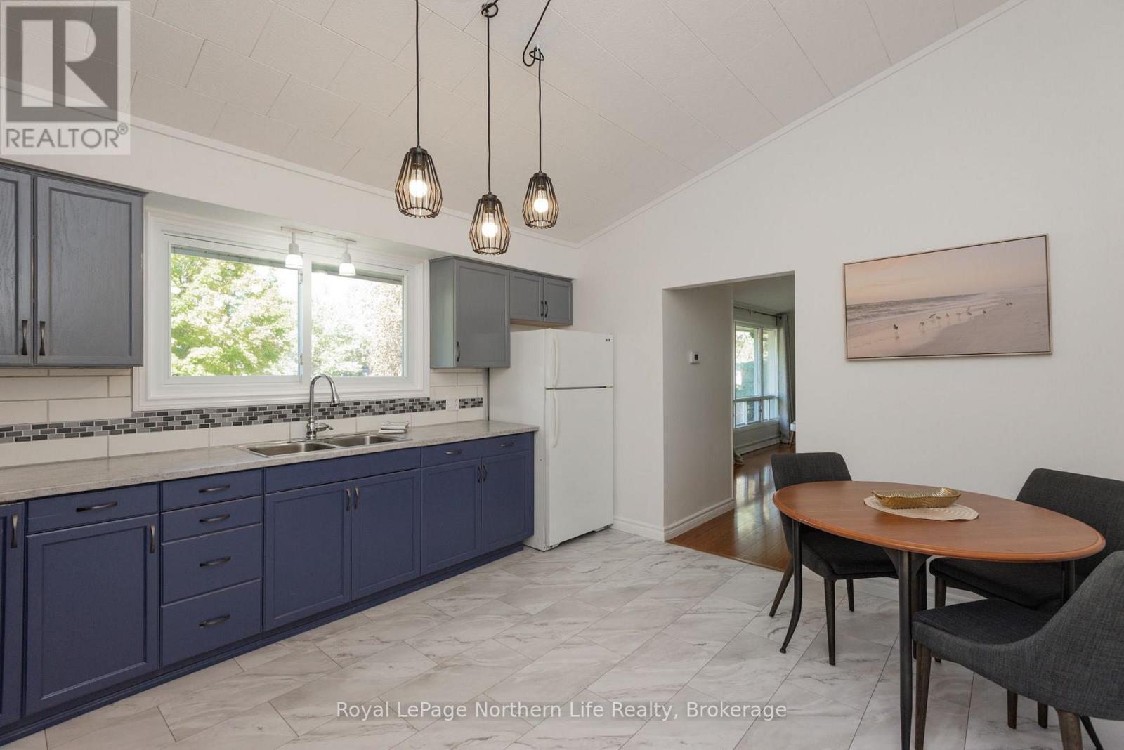 248 LEE AVENUE - 17