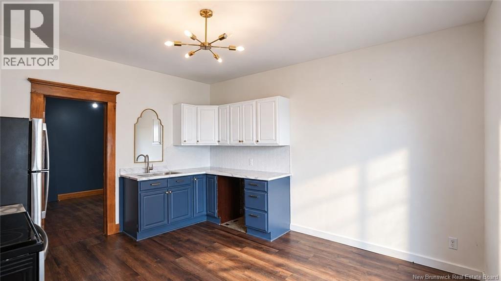 470 Riverside Drive - Image 16