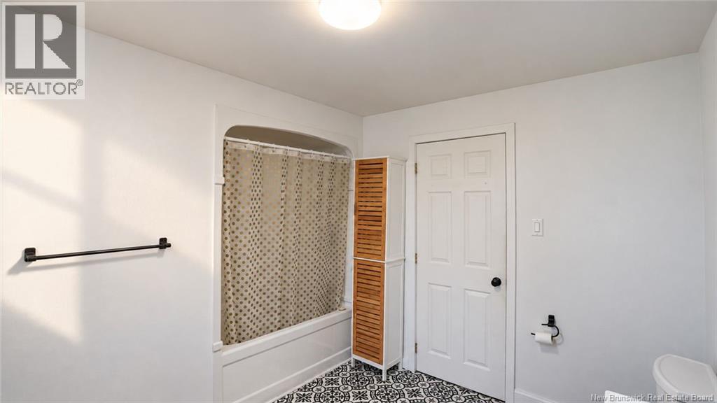 470 Riverside Drive - 26