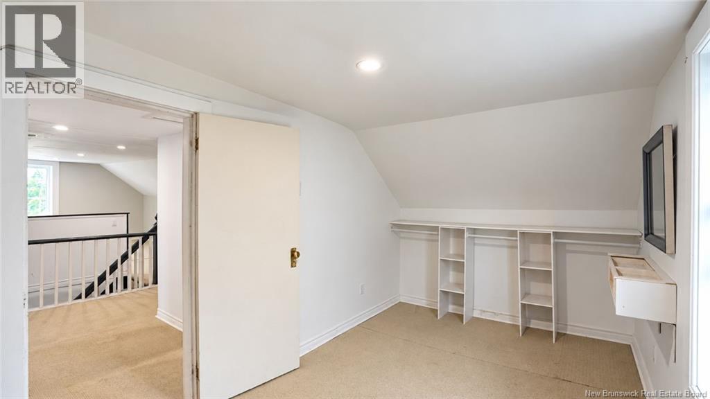 470 Riverside Drive - Image 35