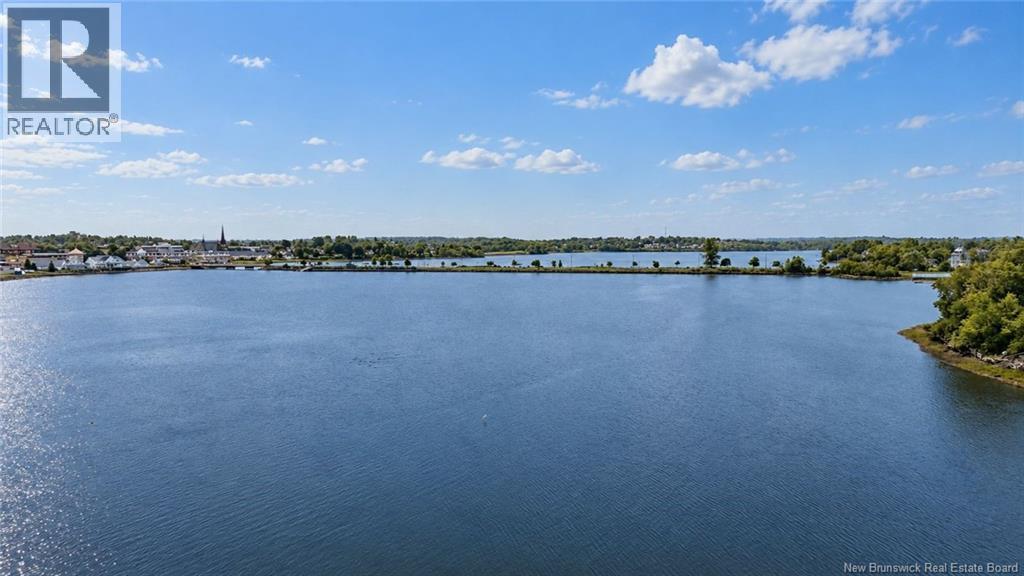 470 Riverside Drive - 36