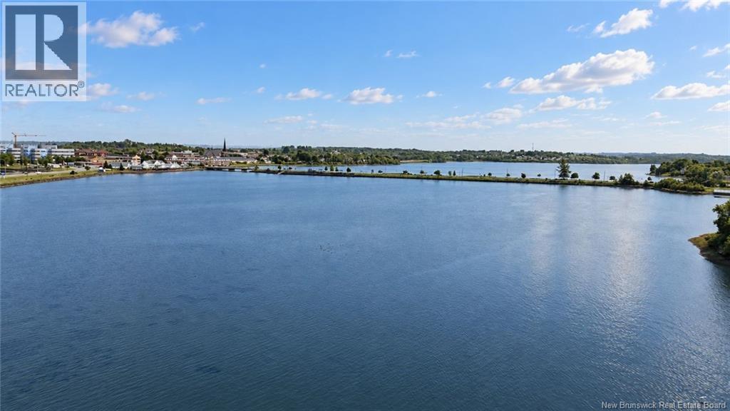 470 Riverside Drive - Image 37