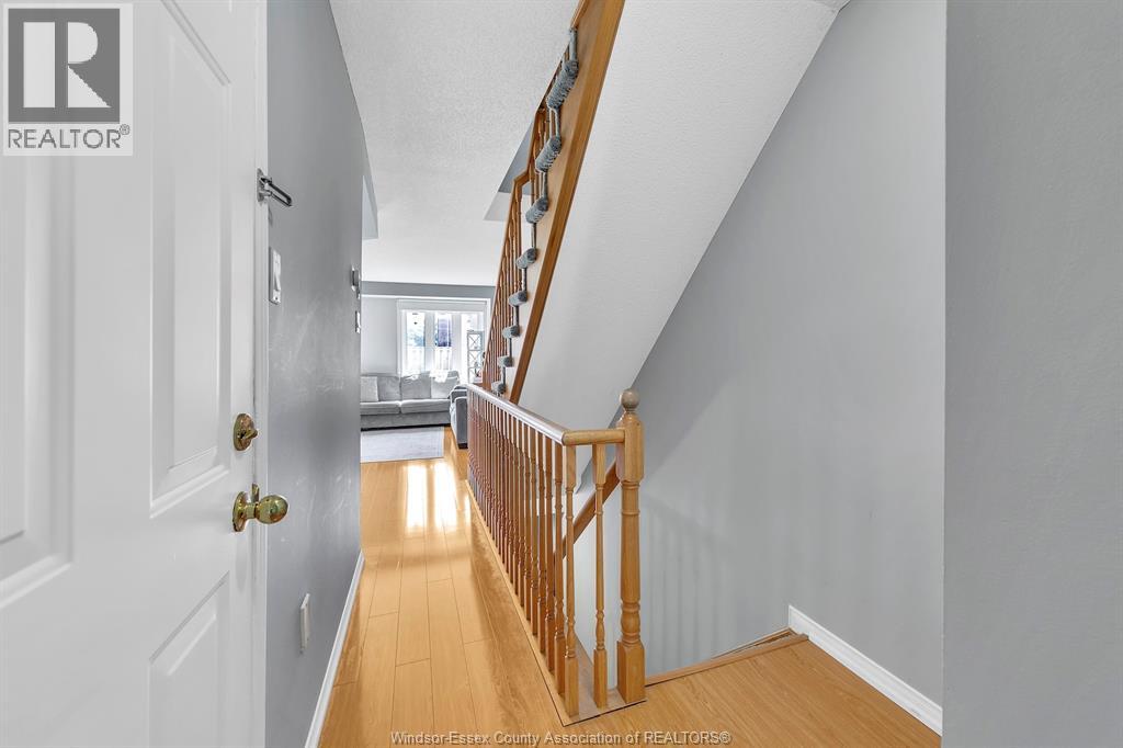 #46 35 TANIA CRESCENT - 14