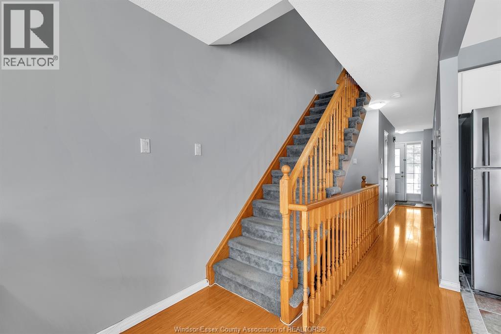 #46 35 TANIA CRESCENT - 18