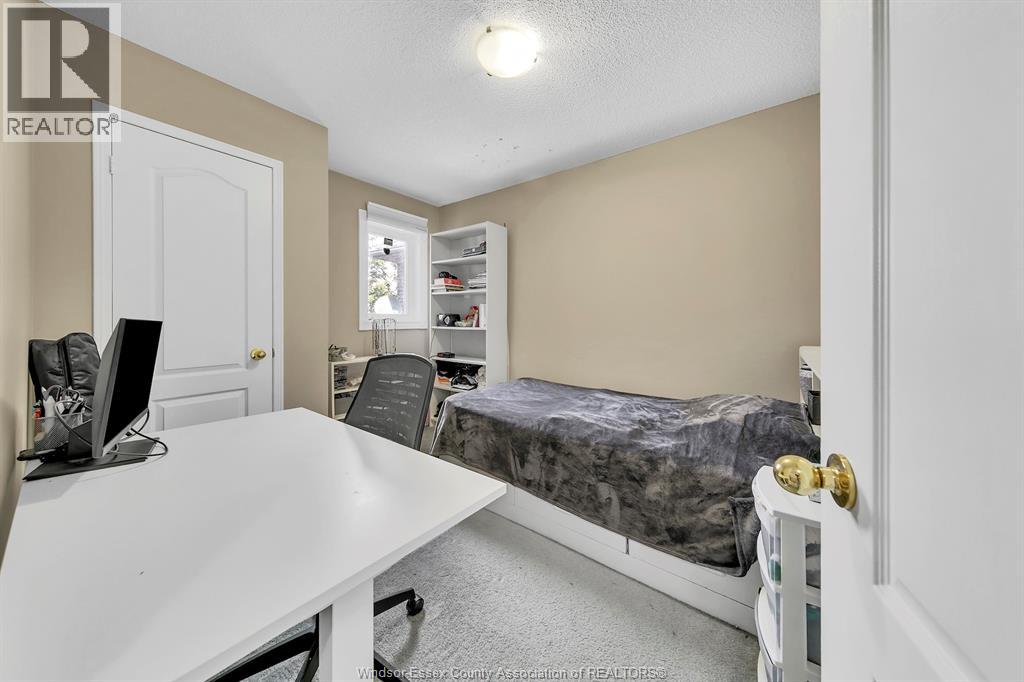#46 35 TANIA CRESCENT - 22