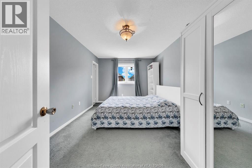 #46 35 TANIA CRESCENT - 23