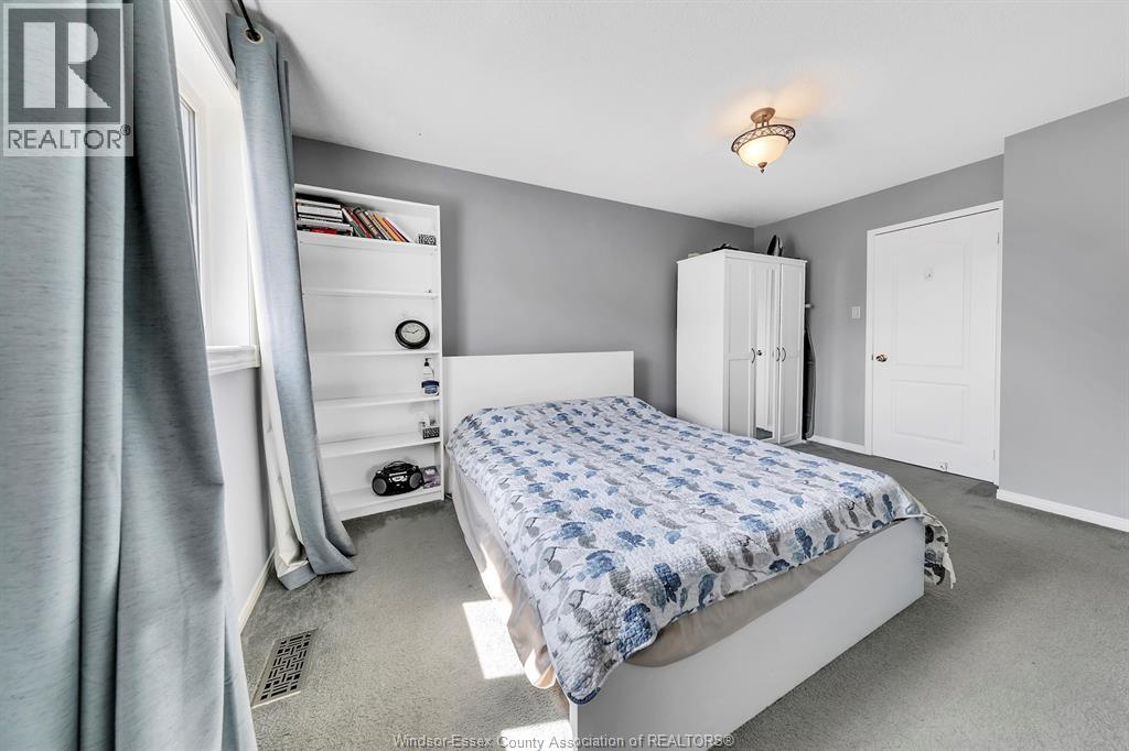 #46 35 TANIA CRESCENT - 25