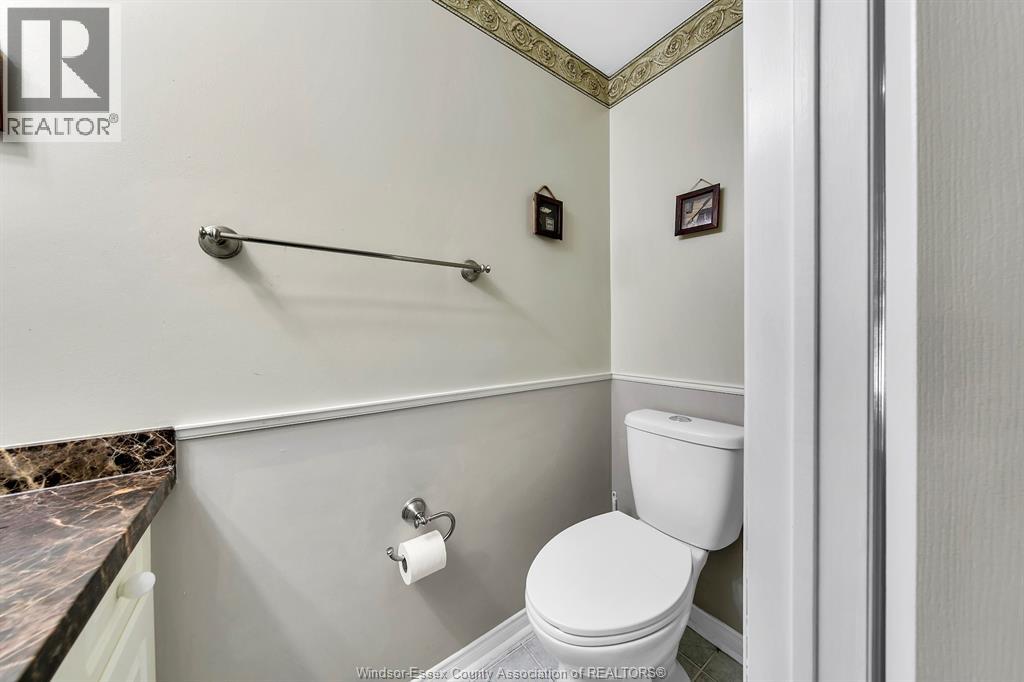 #46 35 TANIA CRESCENT - 3