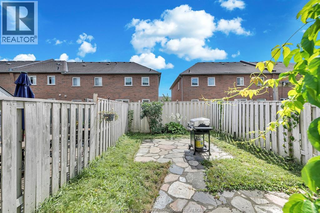 #46 35 TANIA CRESCENT - Image 30