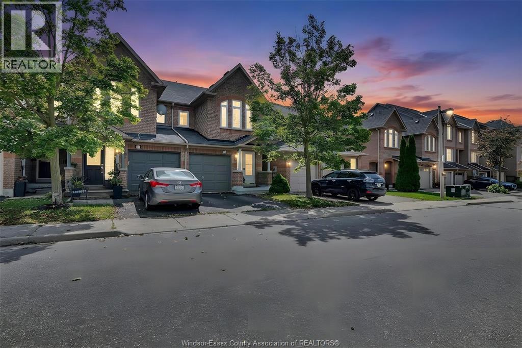 #46 35 TANIA CRESCENT - 33