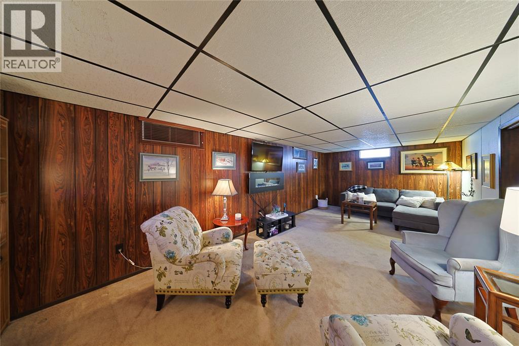 1208 Colborne ROAD - 24