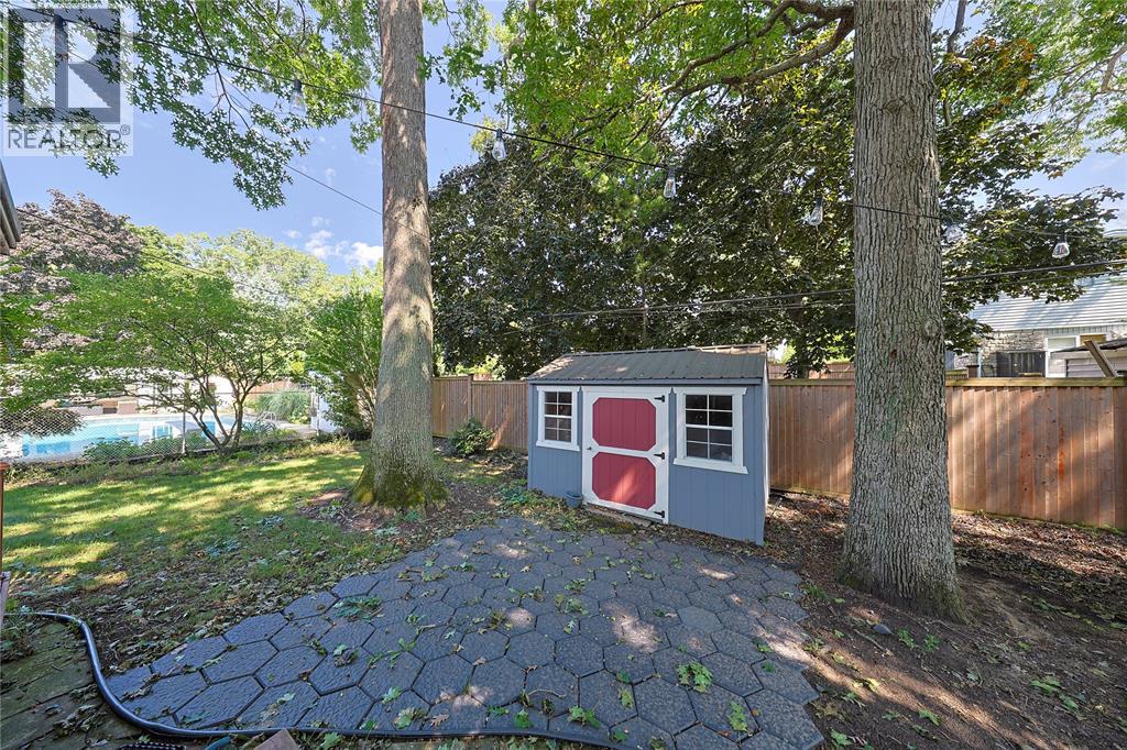 1208 Colborne ROAD - Image 37