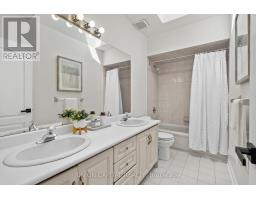 99 Abitibi Avenue, Toronto, ON M2M2V5 Photo 18