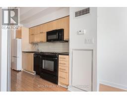 1302 - 126 Simcoe Street, Toronto, ON M5H4E6 Photo 12