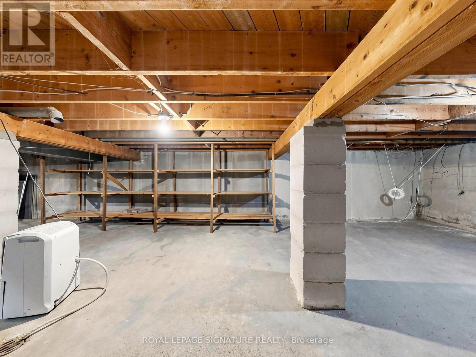 8 TERNHILL CRESCENT - Image 35