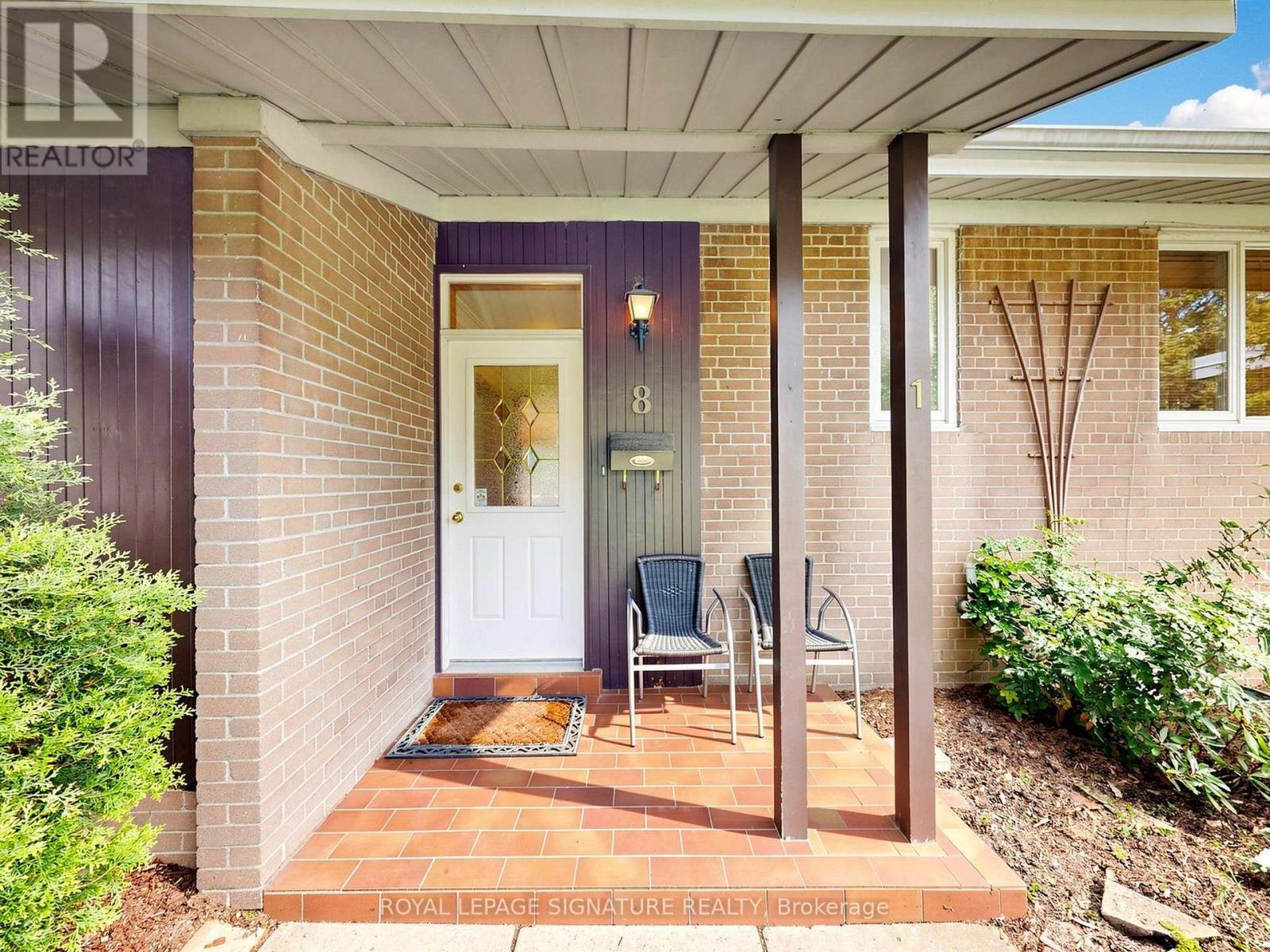 8 TERNHILL CRESCENT - 4
