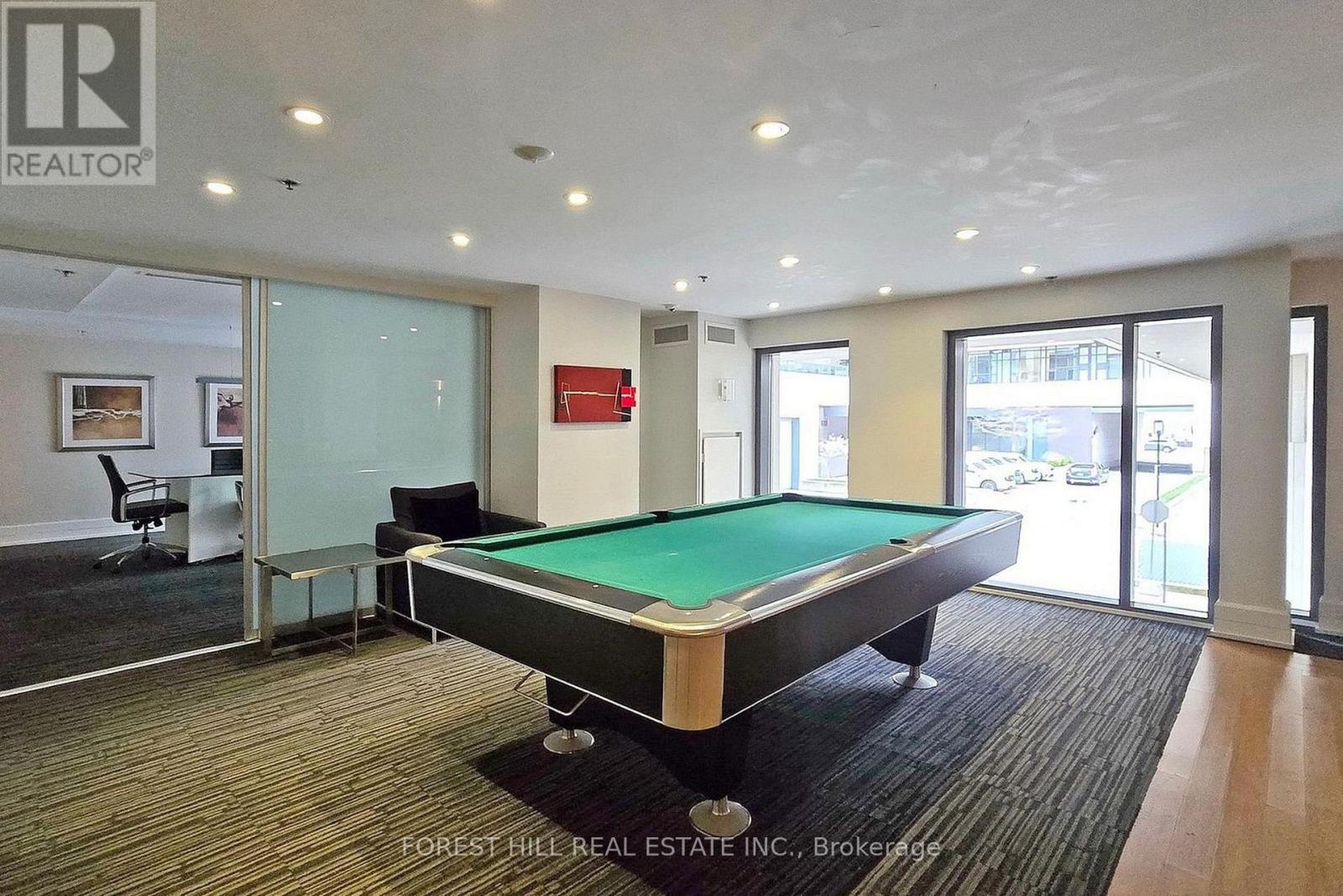 #917 111 ELIZABETH STREET - 8