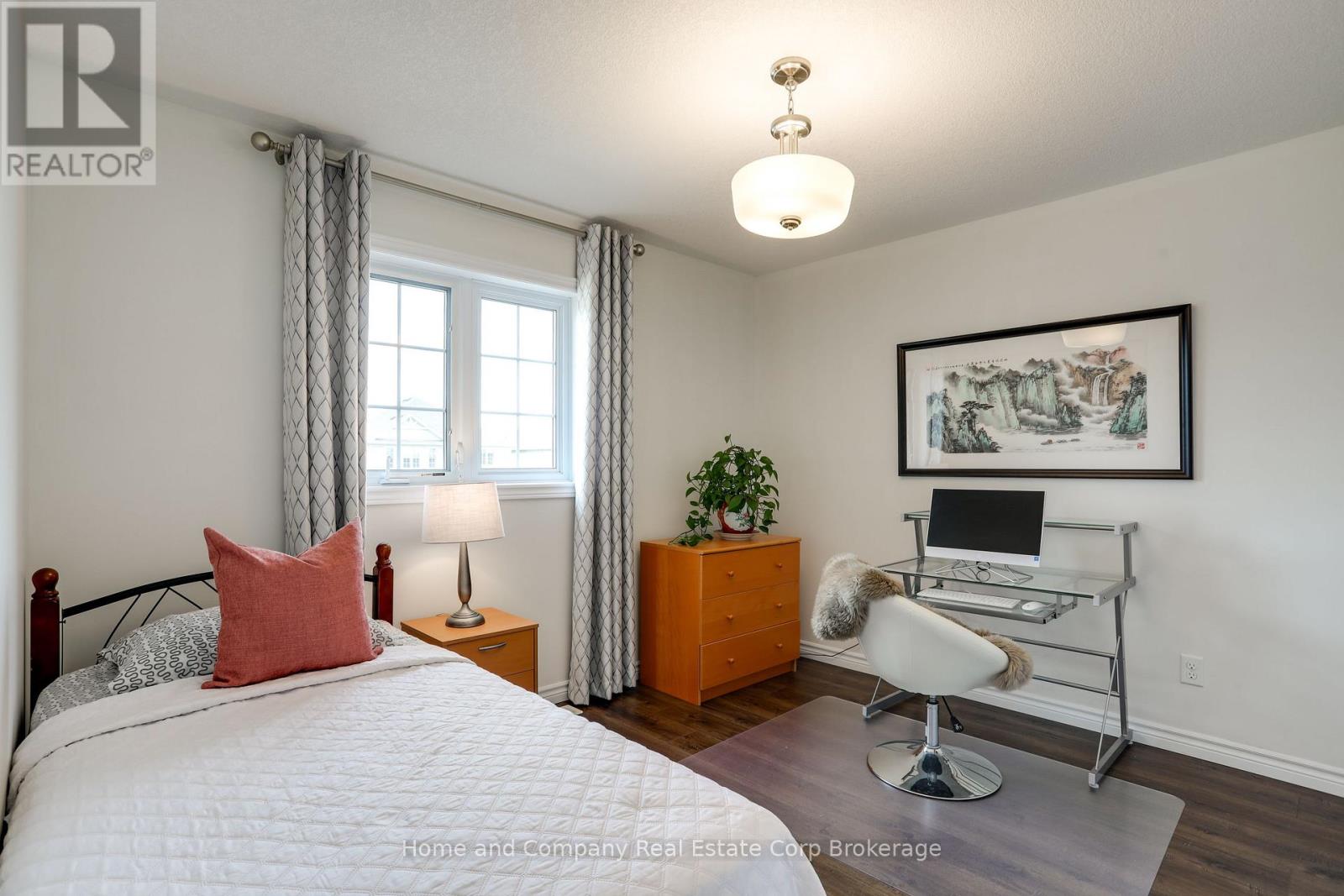 37 THOMAS STREET - 27