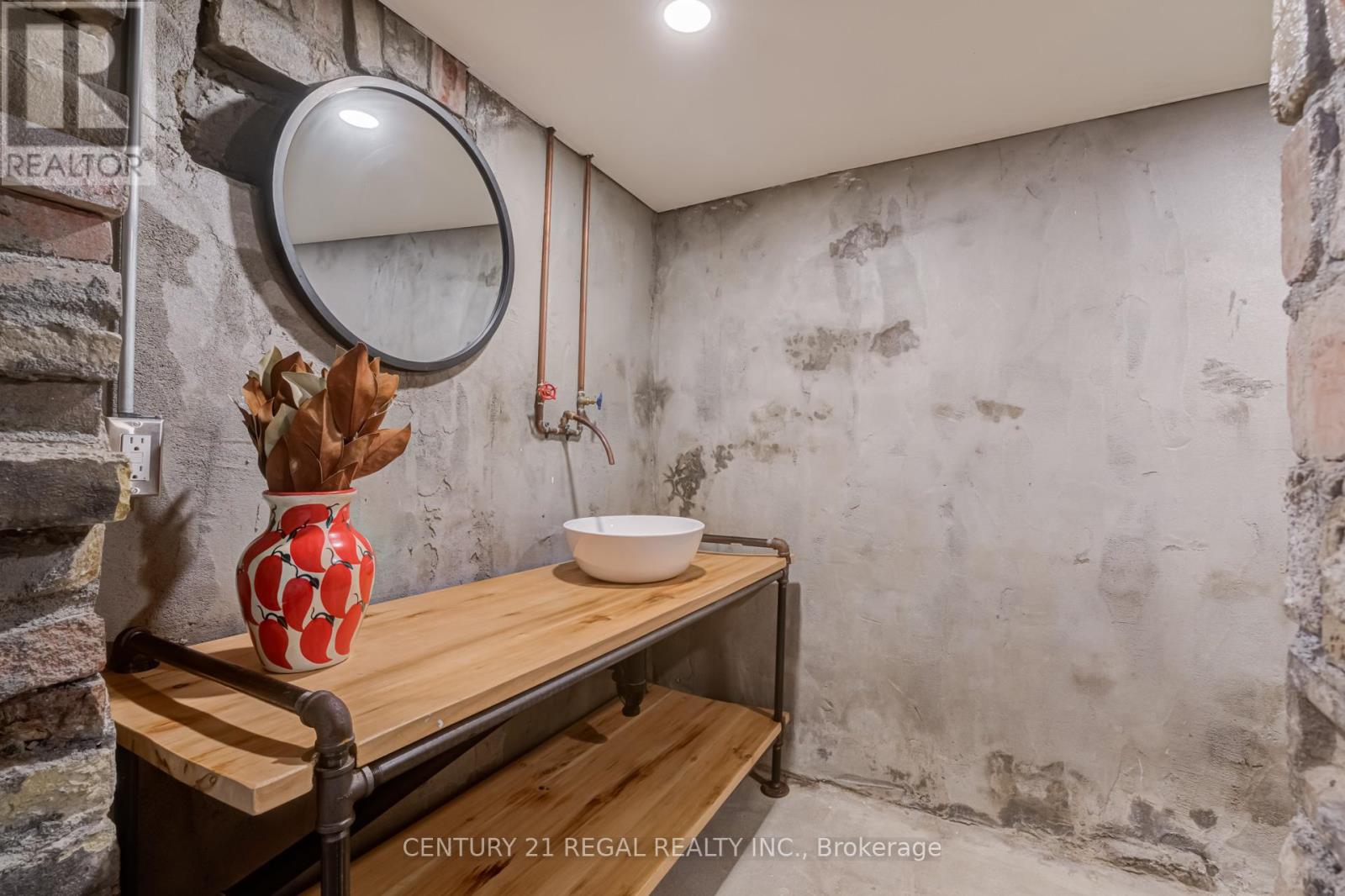 213 BOULTON AVENUE - Image 44