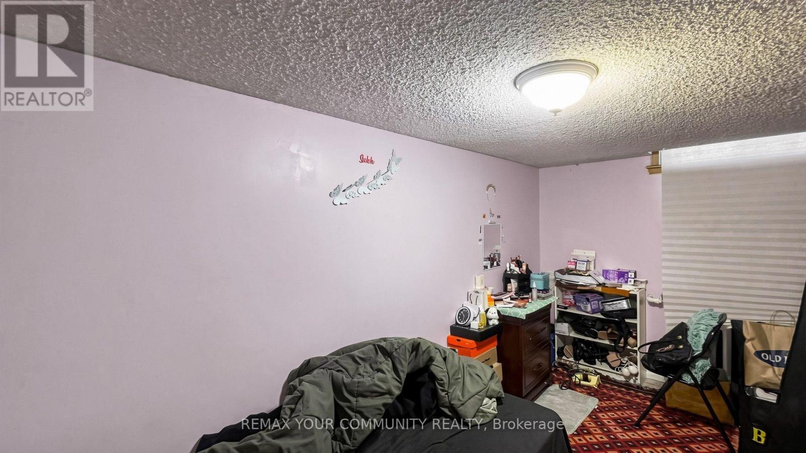 73 ROBINSON AVENUE - Image 26