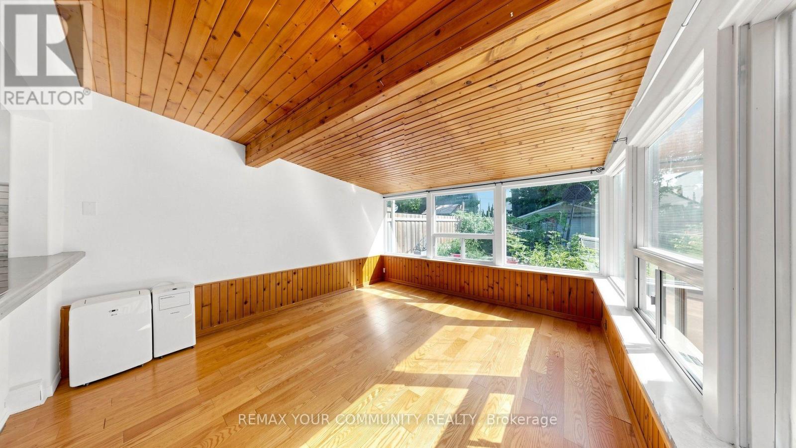 73 ROBINSON AVENUE - 5