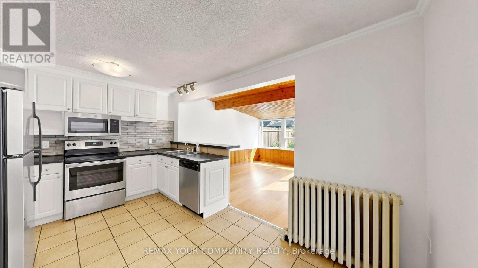 73 ROBINSON AVENUE - 8