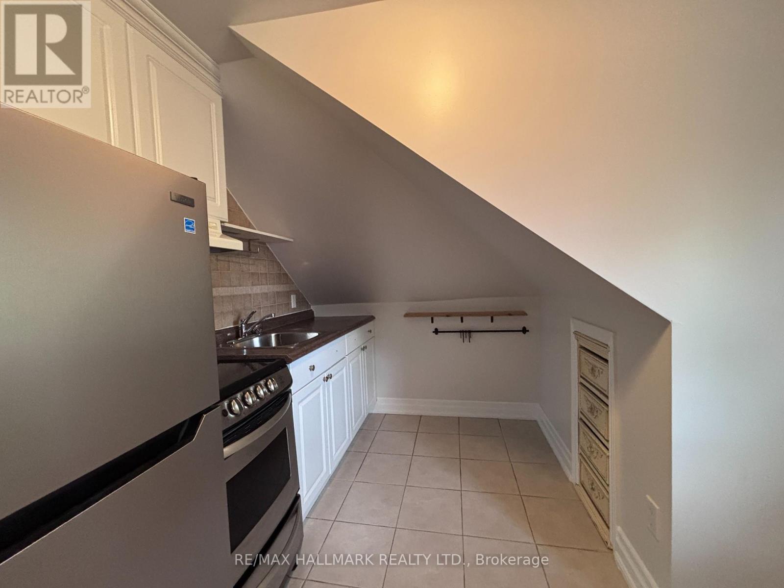 LOFT - 27 DELAWARE AVENUE, Toronto (Palmerston-Little Italy) — photo 9