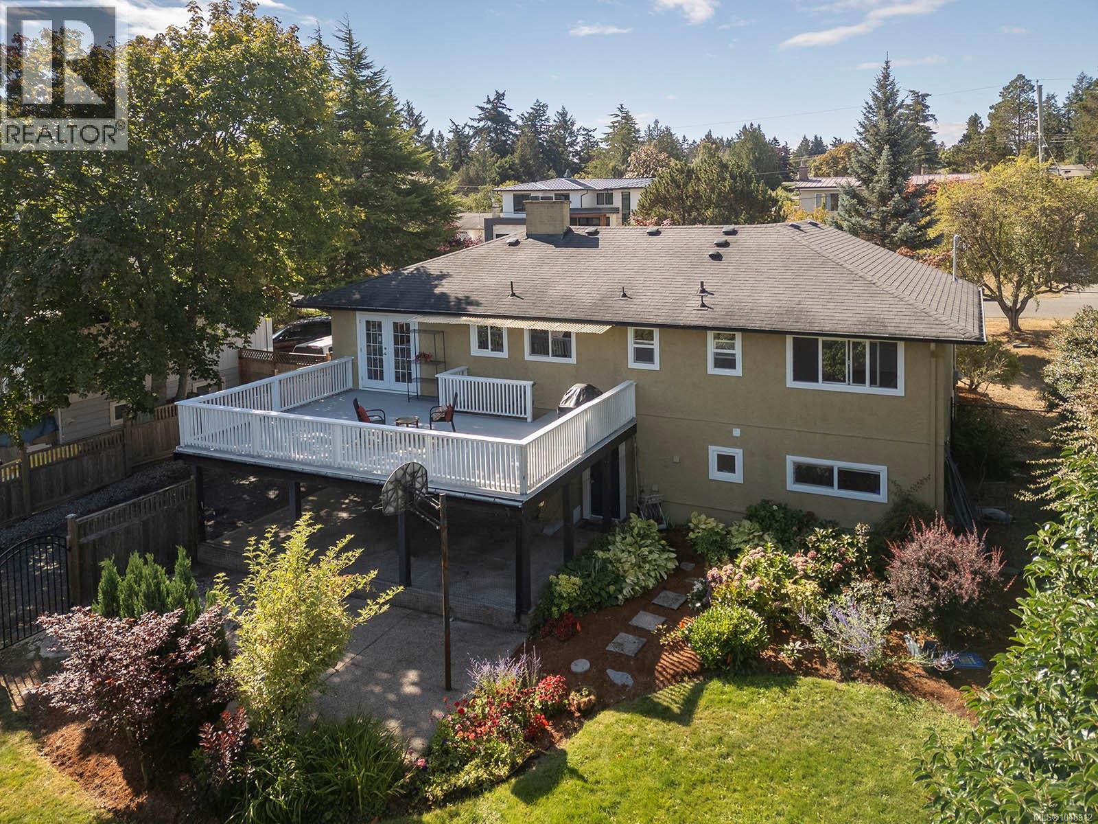 1924 Casa Marcia Cres - 1