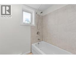 1575 Burton Ave, Victoria, BC V8T2N3 Photo 25