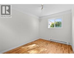 Primary Bedroom - 1575 Burton Ave, Victoria, BC V8T2N3 Photo 11
