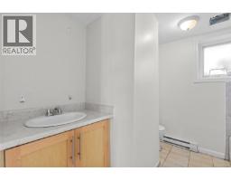1575 Burton Ave, Victoria, BC V8T2N3 Photo 24