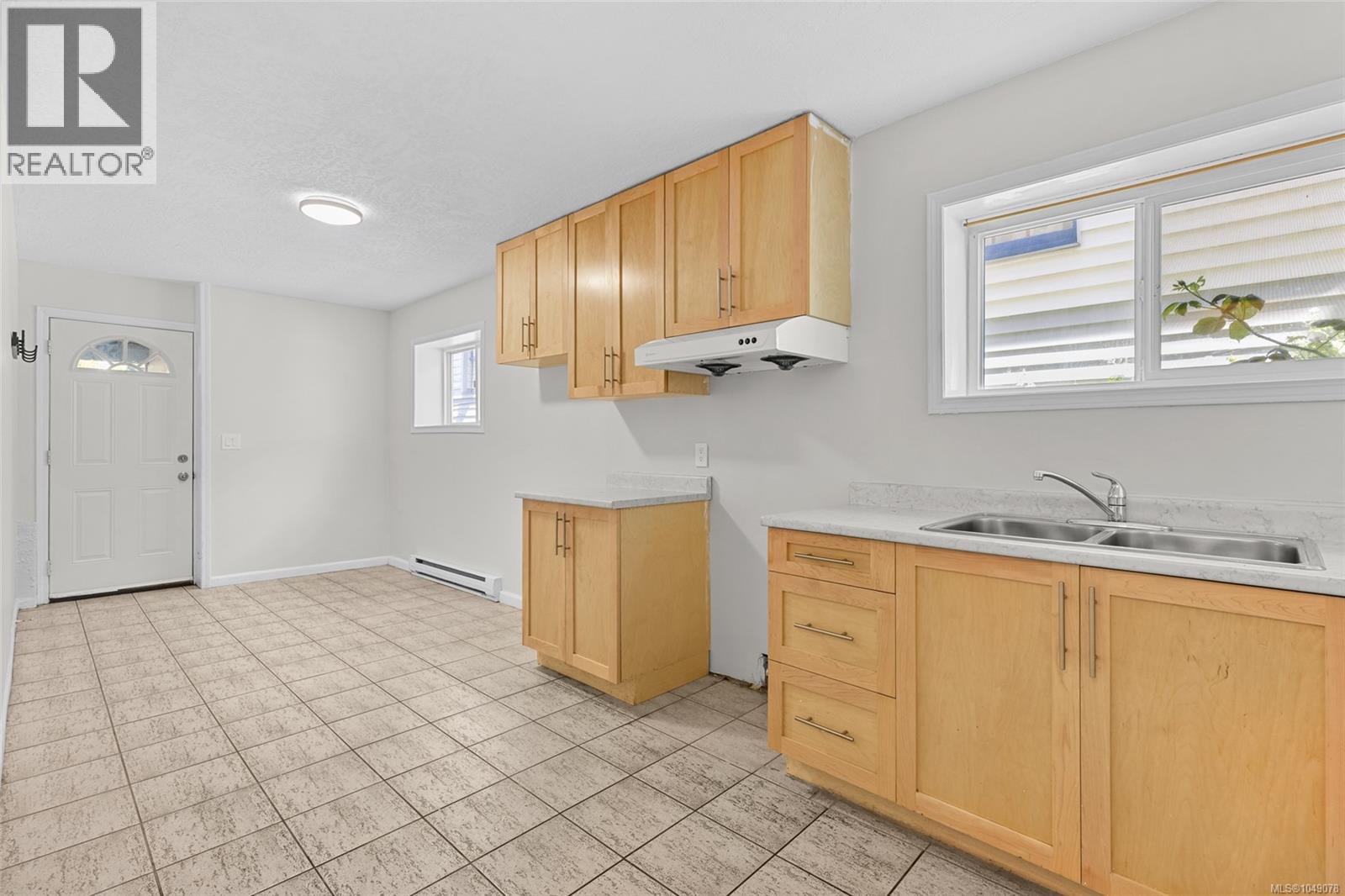 1575 Burton Ave - 22