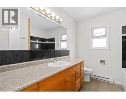 Entrance - 1575 Burton Ave, Victoria, BC V8T2N3 Photo 16