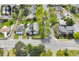 1575 Burton Ave, Victoria, BC V8T2N3 Photo 37