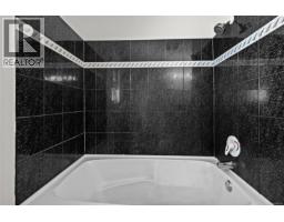 1575 Burton Ave, Victoria, BC V8T2N3 Photo 17