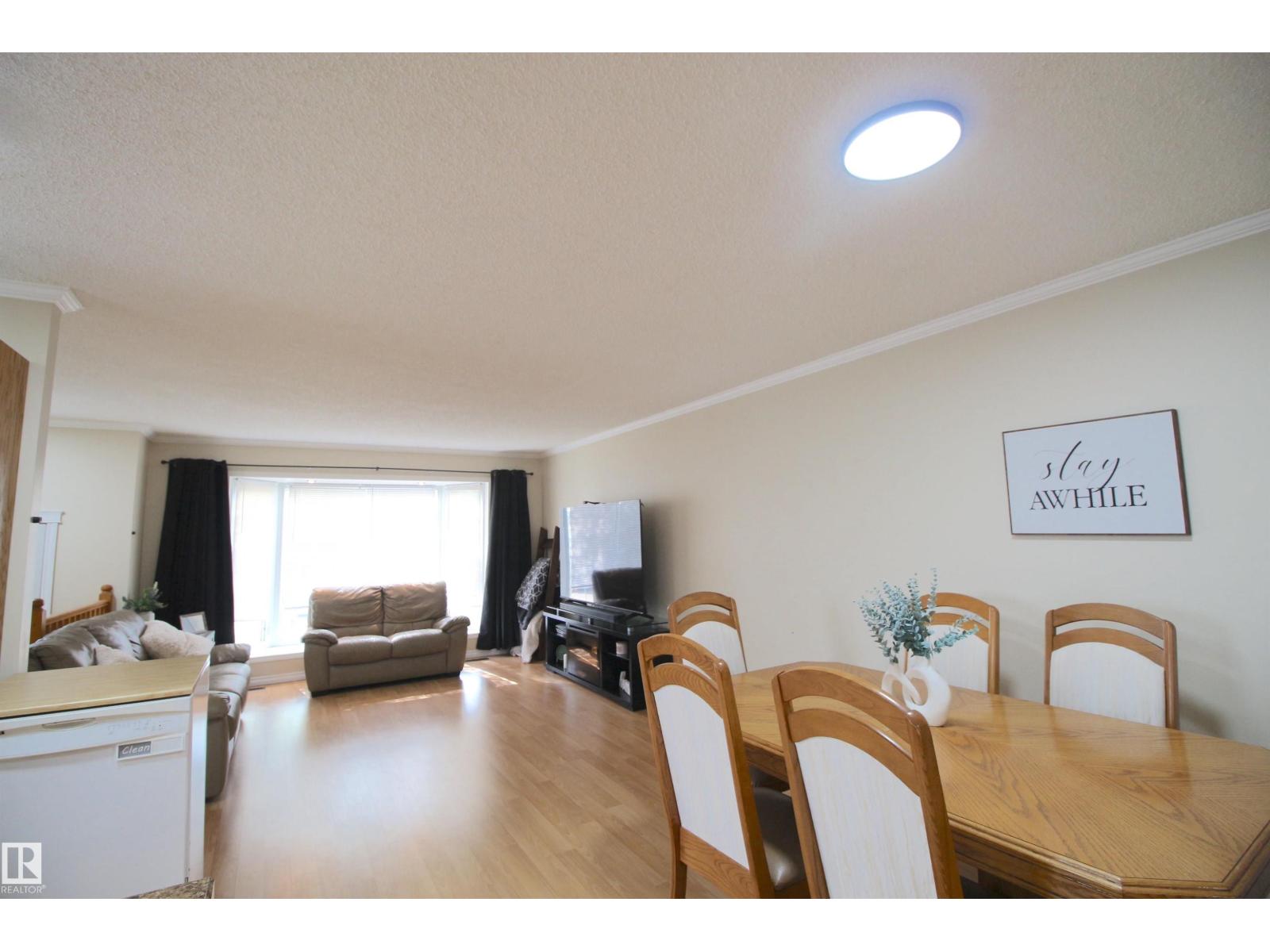 5132 52ave - 23