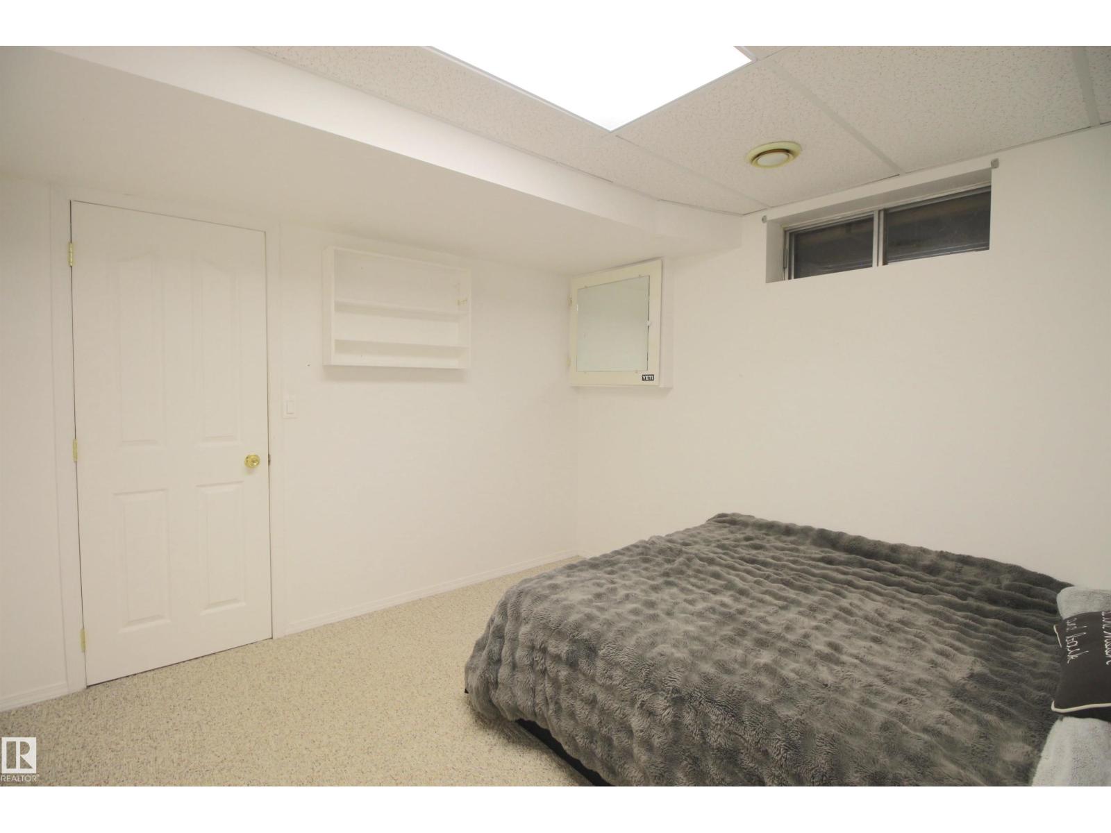5132 52ave - 48
