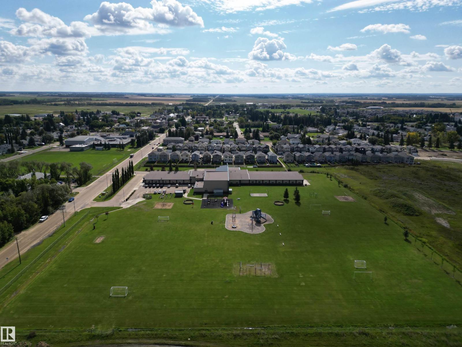 5132 52ave - 55
