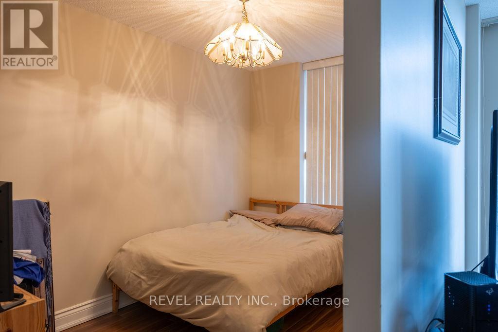 #104 1150 PARKWEST PLACE - 6