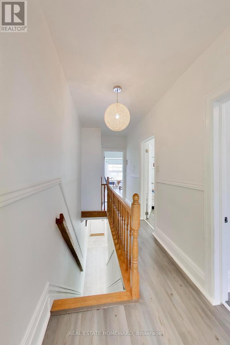 18 BRITANNIA AVENUE - 13