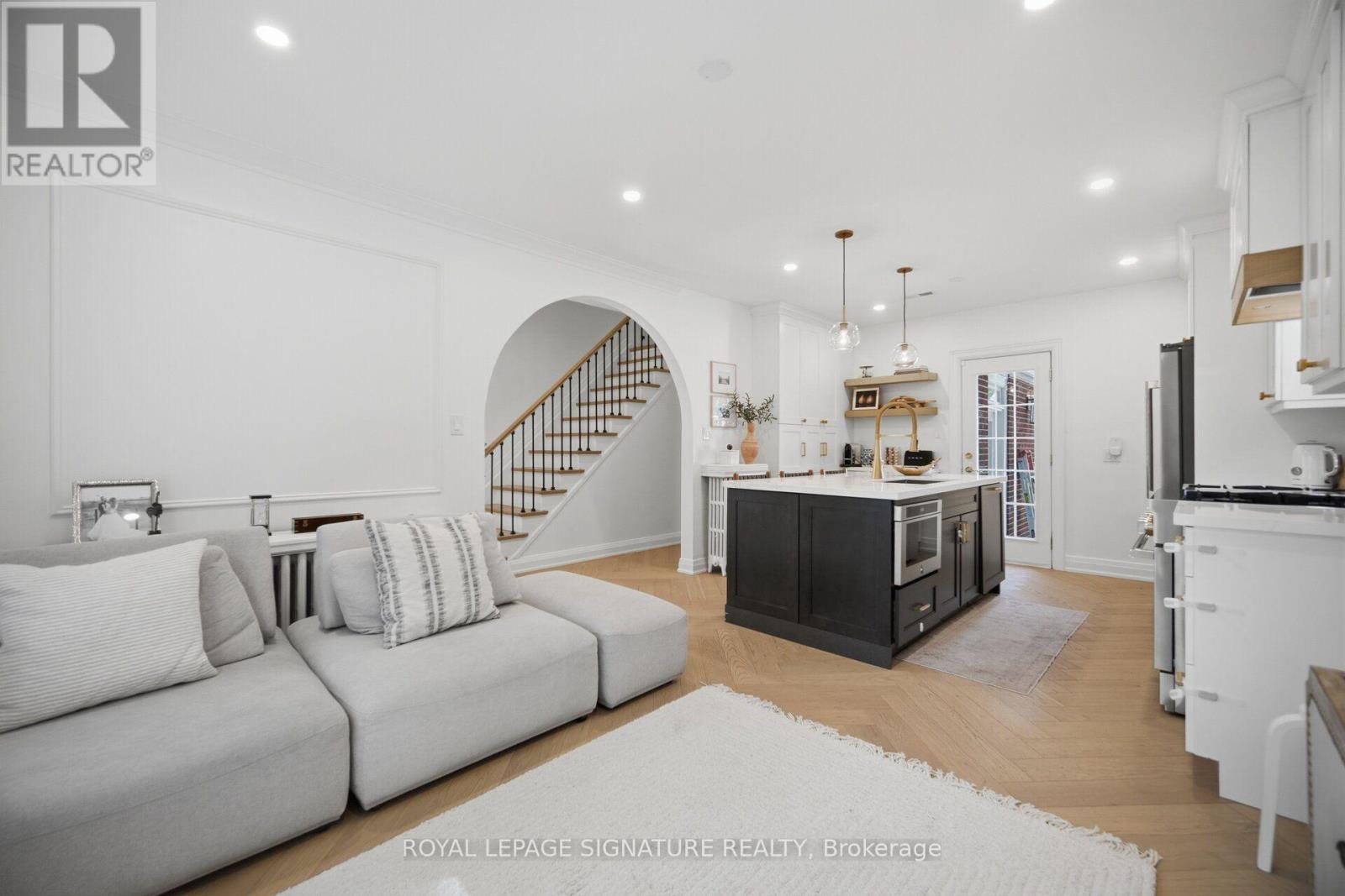 2 WEMBLEY AVENUE - 13