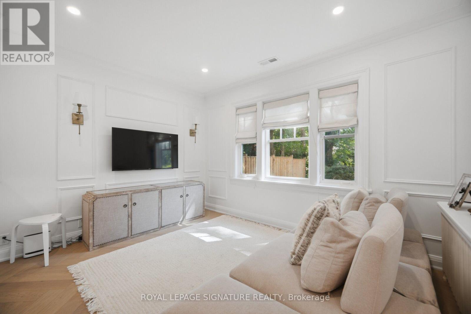 2 WEMBLEY AVENUE - 14