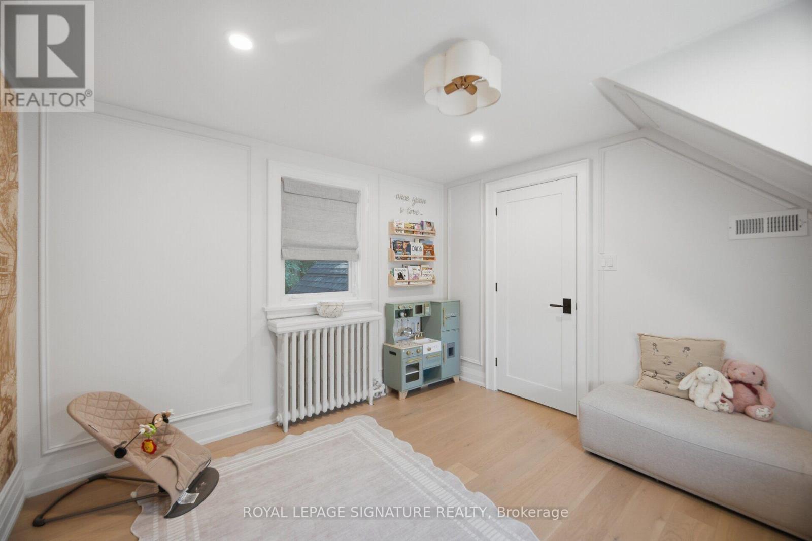 2 WEMBLEY AVENUE - 26